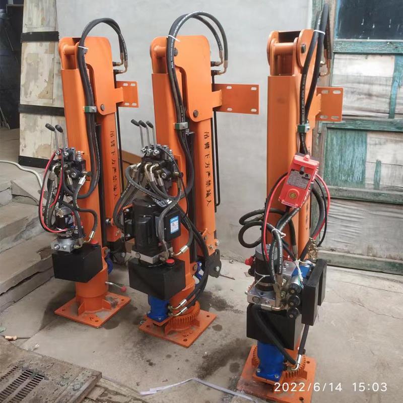 安定区重汽蓝牌随车吊 3.2吨 国六动力强 液压驱动 农用自卸起重机